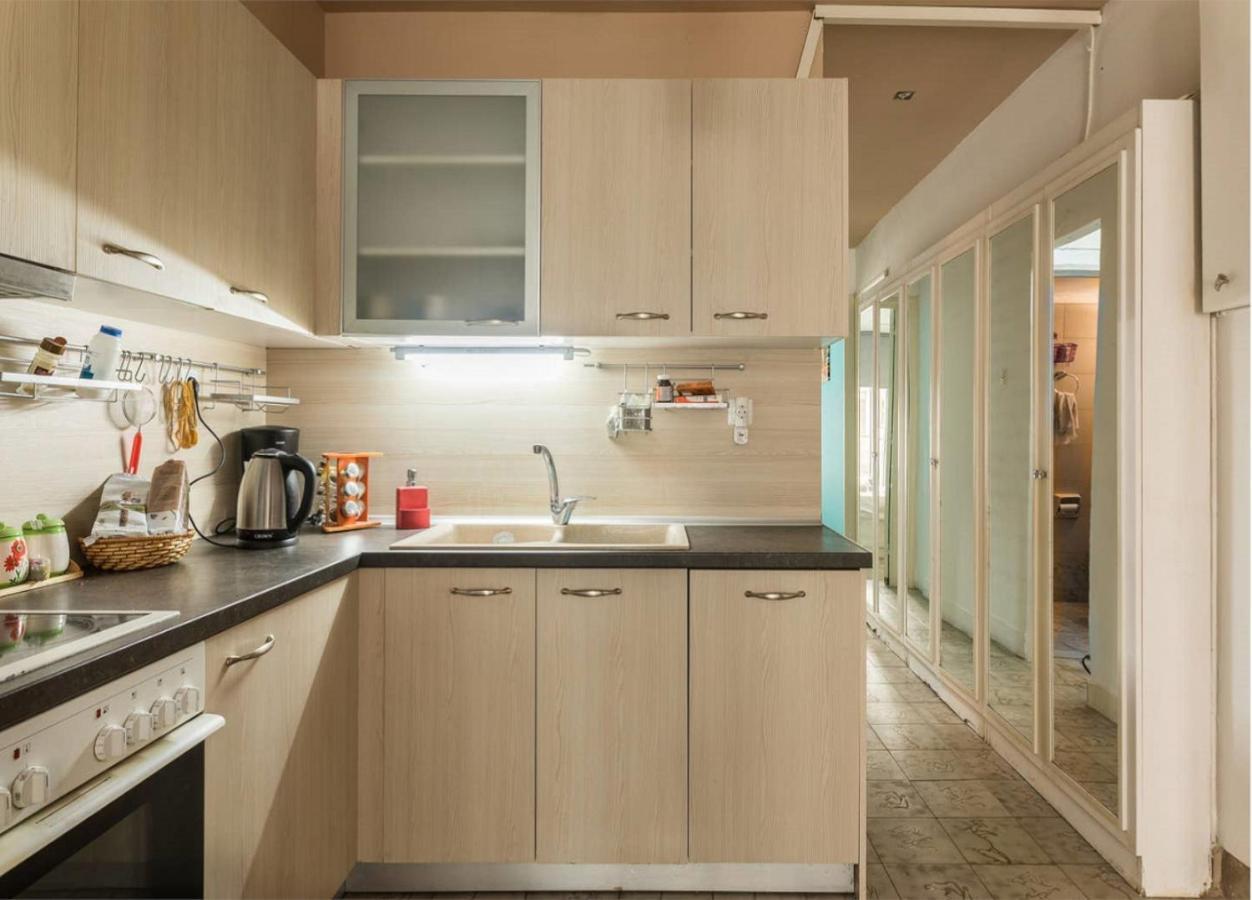 Апартаменты 2Bd- Perfect Location With Square View Салоники Экстерьер фото