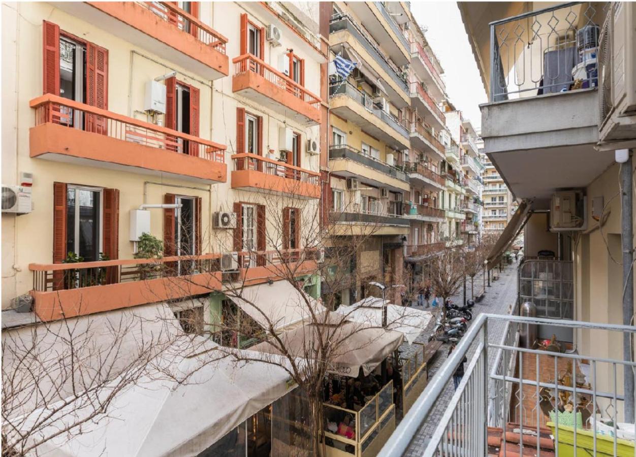 Апартаменты 2Bd- Perfect Location With Square View Салоники Экстерьер фото